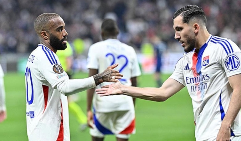 Olimpik Lyon 2. lige düşürüldü