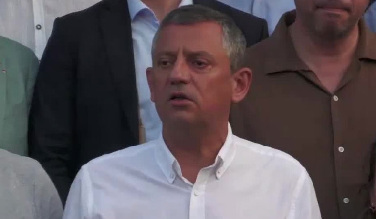 Özgür Özel’den Ferdi Zeyrek açıklaması: Gözyaşlarına hakim olamadı