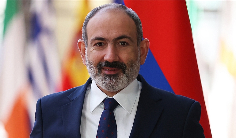 Paşinyan’dan kendisine ‘sünnetli’ diyen rahibe yanıt: ‘Aksini kanıtlamaya hazırım’