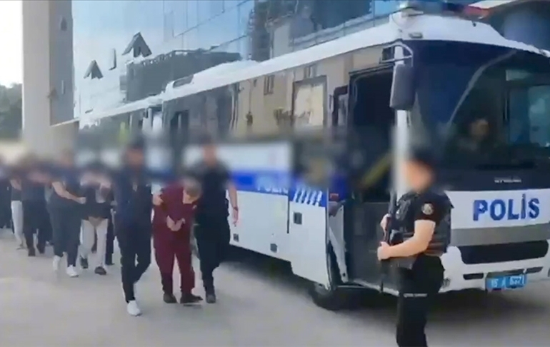 ‘Siber’ operasyonu: 423 kişi yakalandı