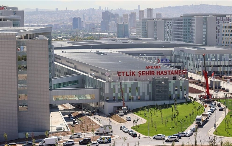 Hastane hırsızlığını ihbar edeni görevinden aldılar
