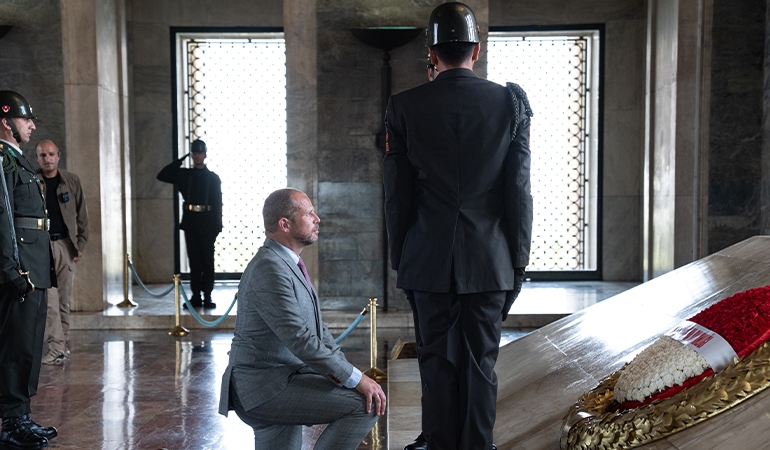 Belçika Savunma Bakanı’ndan Anıtkabir’e ziyaret… ‘Atatürk dünya çapında nesillere ilham vermeye devam ediyor’