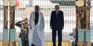 Cumhurbaşkanı Erdoğan, BAE Devlet Başkanı Al Nahyan'ı resmi törenle karşıladı