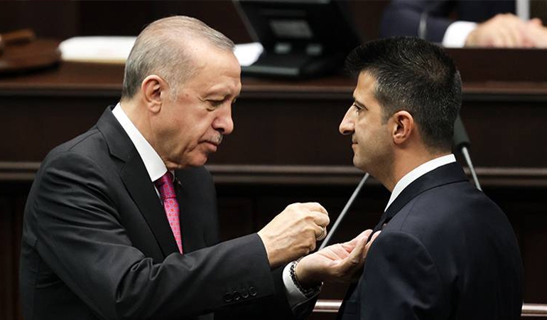 Mehmet Ali Çelebi, Erdoğan’a övgüler dizdi: ‘PKK’yı feshettirdi, FETÖ’nün inine girdi, askerî vesayeti bitirdi’