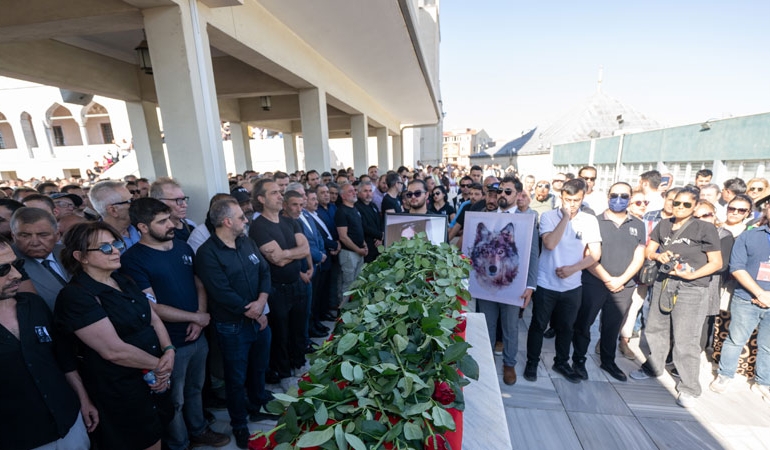 Veryansın Tv kurucusu Nihat Genç’i son yolculuğuna uğurladık: Türk milletinden veda