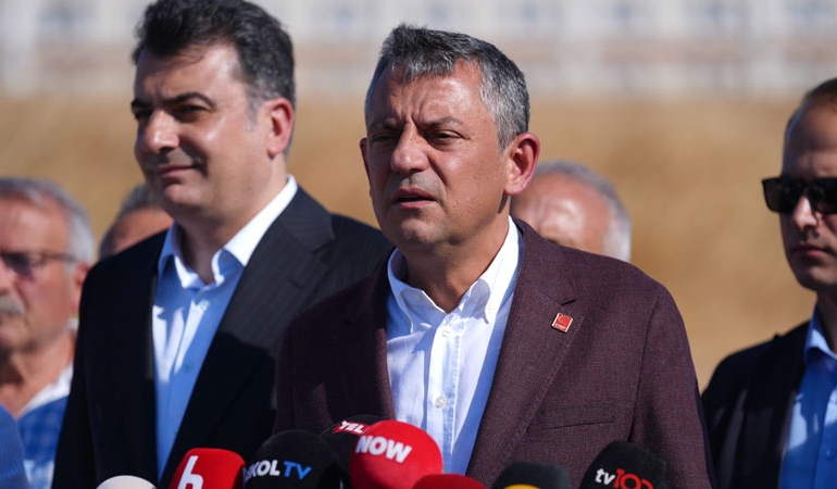 Özgür Özel: ‘Benim de başında olduğum bir suç organizasyonu var’