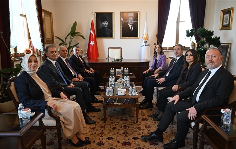Açılım komisyonunda isim krizi: ‘Şiddetle karşı çıkıyoruz’