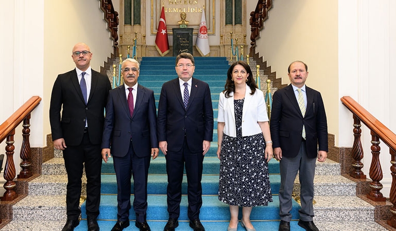 Adalet Bakanı-DEM görüşmesi: ‘Selahattin Demirtaş’ sorusuna yanıt geldi