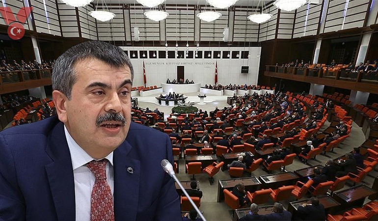 Bakan Tekin’den ‘kız okulları’ savunması: ‘Eğitim, toplumsal ihtiyaçlarla güncelleniyor’