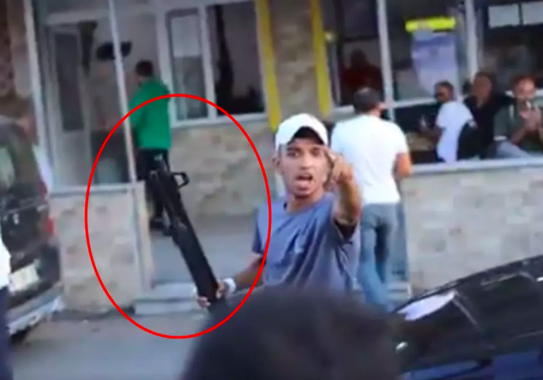 Sokak röportajında dehşete düşüren anlar! ‘Hepinizin canını alacağım’ diyerek ateş açtı