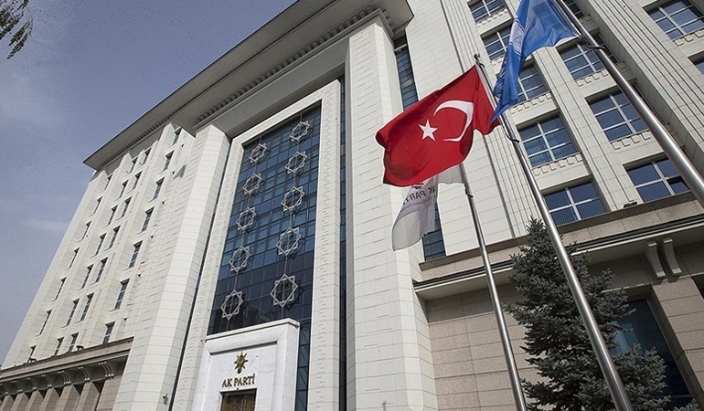 ‘İstisnai kadrolar’ AKP’lileri bile rahatsız etti: Eşine iş arayan eski vekil Cumhurbaşkanlığı’nı devreye sokmuş!