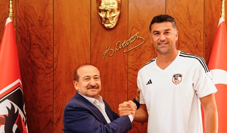 Burak Yılmaz, Gaziantep FK’nın yeni teknik direktörü oldu
