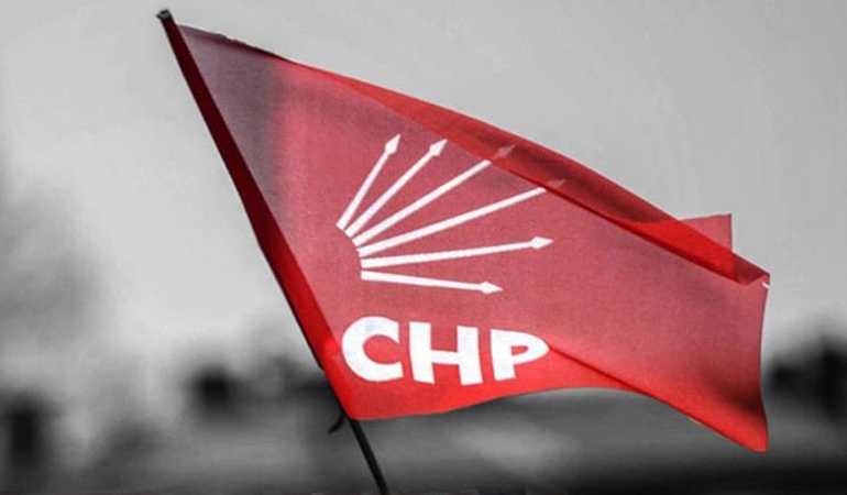 CHP Uşak İl ve Merkez İlçe yönetimleri istifa etti: ‘Delege’ açıklaması…