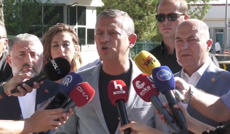 Özgür Özel’den Buca’ya ziyaret: ‘CHP’nin yaptığının suç olmadığını göreceksiniz…’