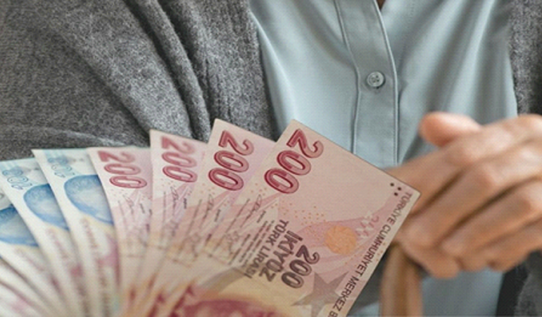 İşte emekli bayram ikramiyesi için kulislerde konuşulan en güçlü rakam…