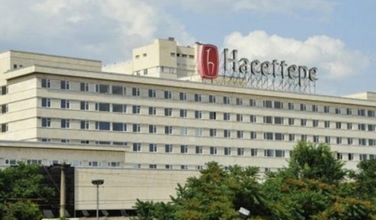 Hacettepe Üniversitesi’nde ‘Yurdum Kafe’ için nöbet tutan 13 öğrenci yurttan atıldı