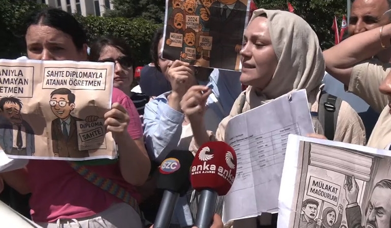 Mülakat mağduru öğretmen isyan etti: ‘Yakalım mı kendimizi!’