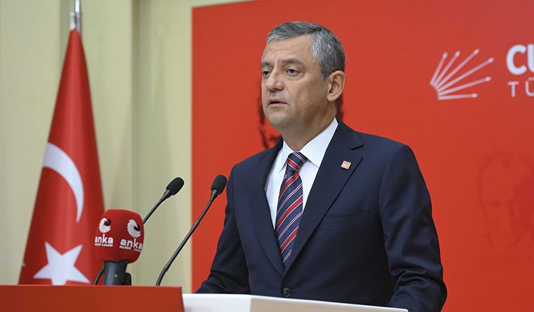Özgür Özel’den ’15 Eylül’ çıkışı: ‘Kayyım atanırsa 6 gün durur’
