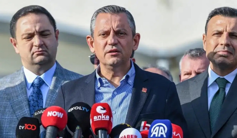 Özgür Özel’den komisyon açıklaması: Anayasa tartışmasının içinde olmayacağız