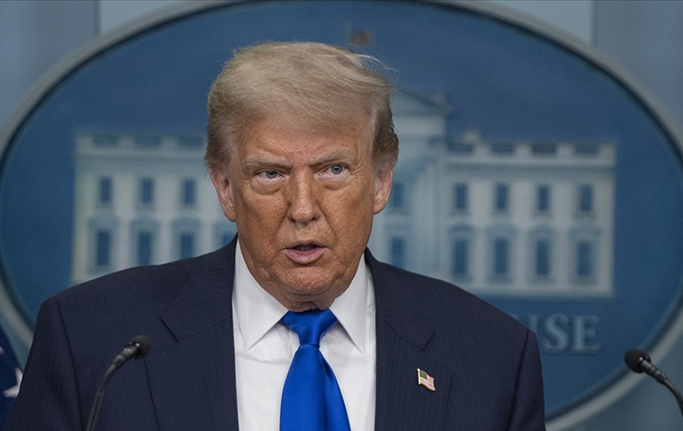 Trump, ABD Savunma Bakanlığının adını ‘Savaş Bakanlığı’ olarak değiştirebileceğini söyledi