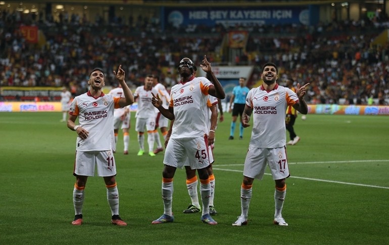 Galatasaray, Kayserispor’u farklı geçti