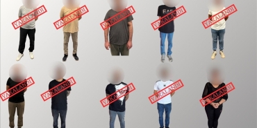 thumbs_b_c_b475d9f69960d5b72643e6c893dd21af