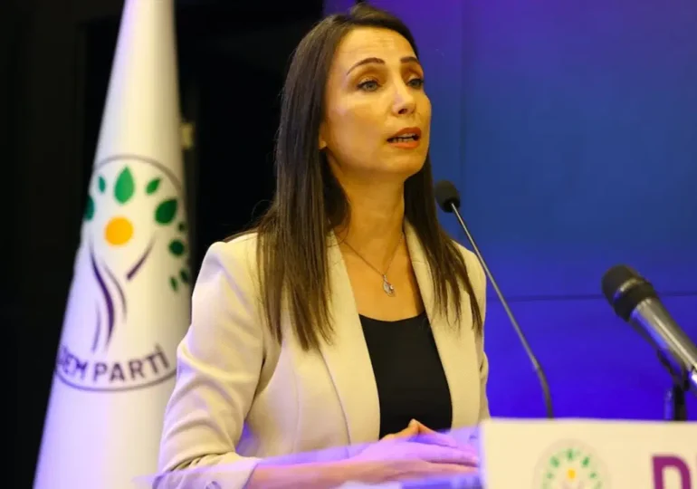 DEM Parti’den AKP ve MHP’ye: ‘Rojova’ya dönük tehditler kabul edilemez’
