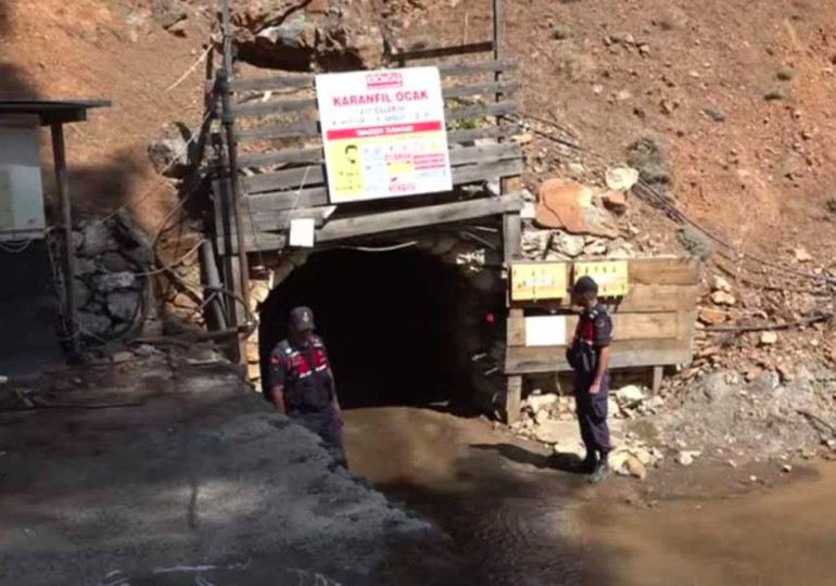 Denizli’de madende göçük: Toprak altındaki iki işçi kurtarıldı