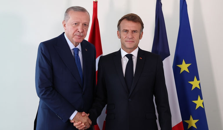 Erdoğan Macron ile buluştu