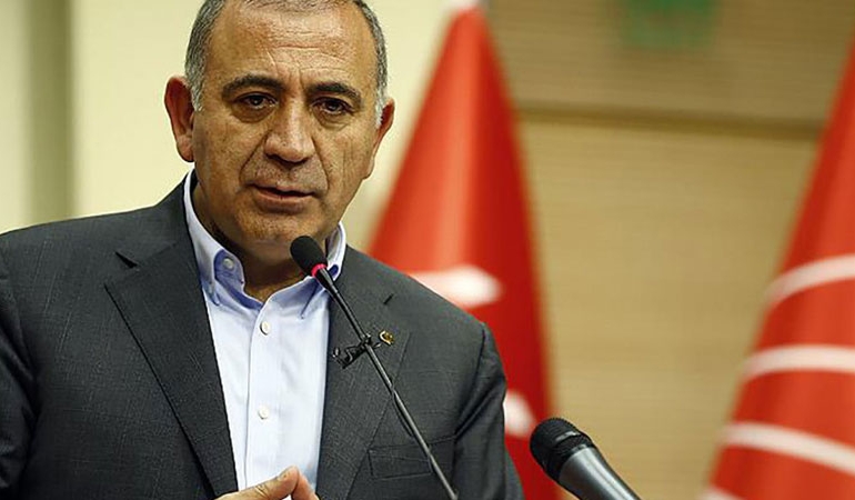 Gürsel Tekin’den kayyım heyetindeki ayrılıklar sonrası ilk mesaj