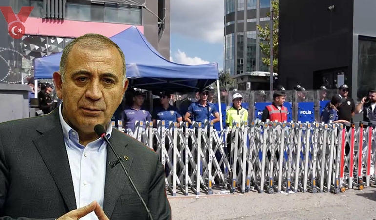 CHP’de hareketlilik sürüyor… Gürsel Tekin ‘eski’ il başkanlığına geldi