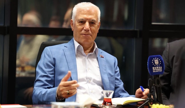 Bursa Büyükşehir Belediye Başkanı Mustafa Bozbey’den ‘AKP’ye geçecek’ iddiaları üzerine açıklama