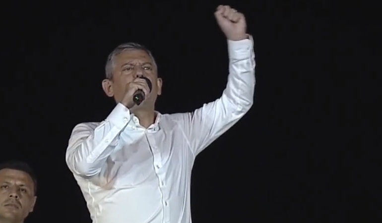 Özgür Özel’den Gürsel Tekin’e liste tepkisi: ‘Saray’ın kumpasını çözdük…’