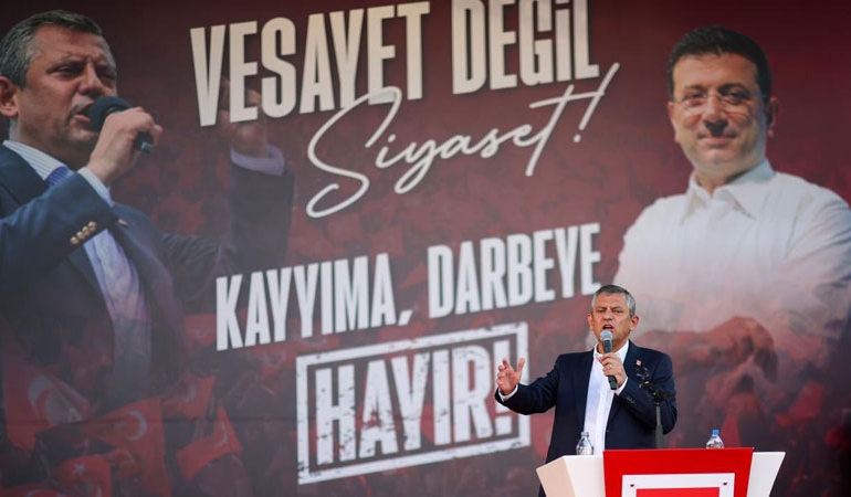 CHP’den Büyük Ankara mitingi… Özgür Özel’den yeni iddia: ‘İstanbul’a kayyım atayan hakim…’