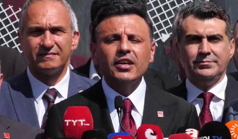 CHP’li il başkanları İstanbul’da… Özgür Çelik’ten ‘görevimizin başındayız’ mesajı