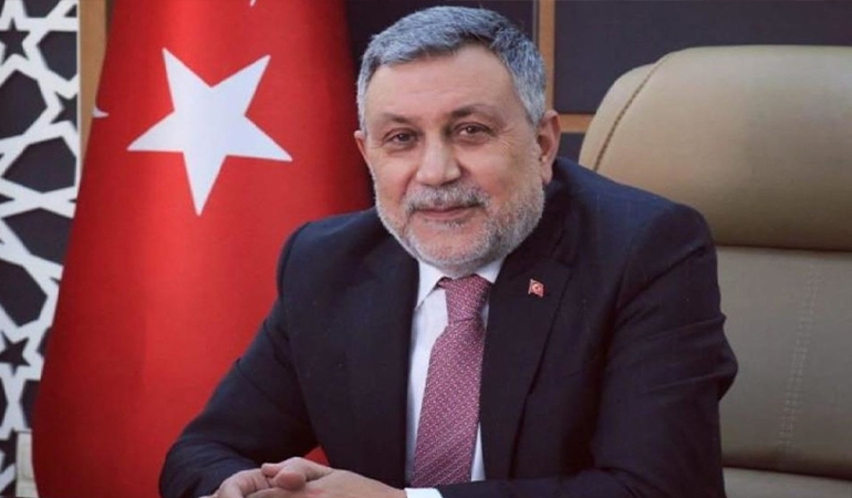 Oğlunun ‘uyuşturucu’ videosu çıkmıştı: AKP’li il başkanı istifa etti