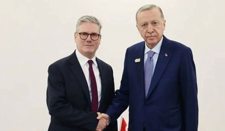 Erdoğan İngiltere Başbakanı Starmer’la görüştü