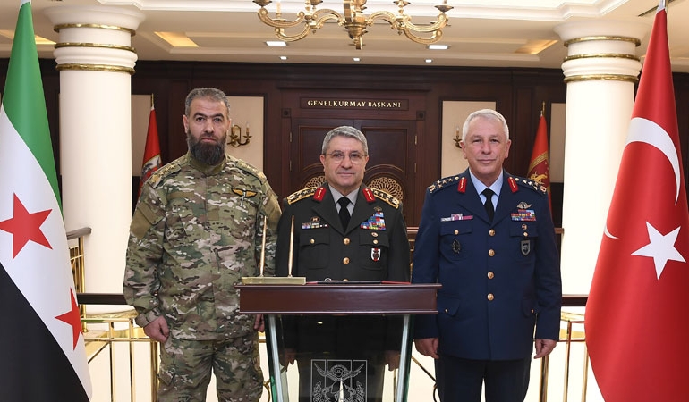 Genelkurmay Başkanı Bayraktaroğlu, Suriye Hava Kuvvetleri Komutanı ile görüştü