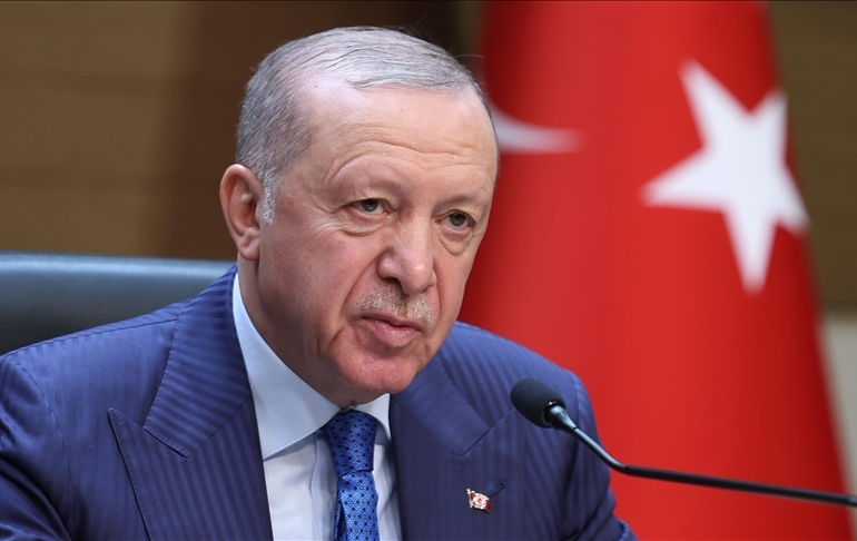 Erdoğan’dan Özel’e Trump yanıtı