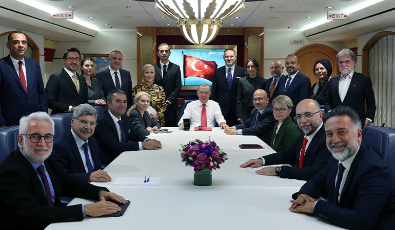 Erdoğan’ın uçağındaki gazetecilere sorular önceden mi verildi? ‘Saatler öncesinde bana geldi’
