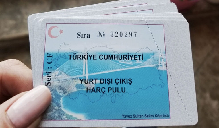 Resmi Gazete’de yayımlandı: Yurt dışına çıkış harcına zam!