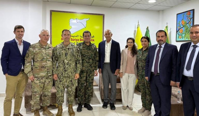 ABD’li büyükelçi Tom Barrack, PKK/PYD elebaşlarından Mazlum Abdi ile görüştü!