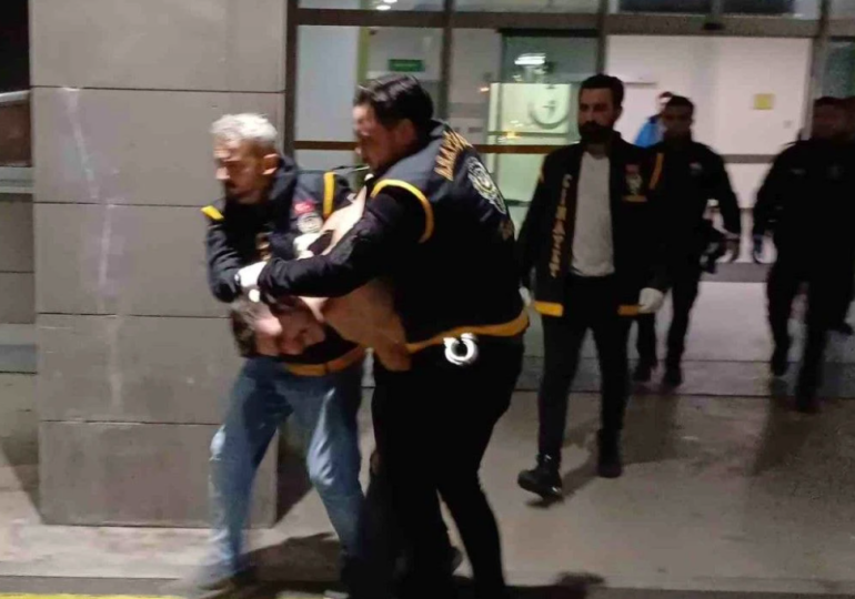 Kız kardeşine kaynar su döken ağabey gözaltına alındı… ‘Namus meselesi’ diyerek kendini savundu!