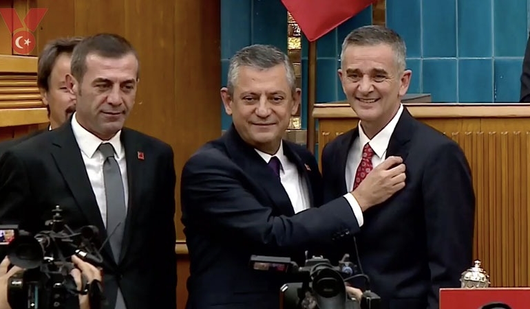 Ümit Dikbayır CHP’ye katıldı… İşte ilk açıklaması