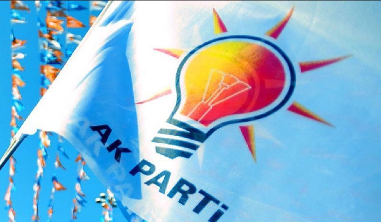 İstanbul’da 3 AKP ilçe başkanı görevden alındı!