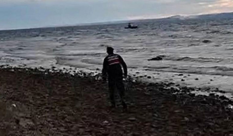 Çanakkale’de tekne battı: 3 kişi öldü