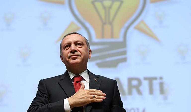 AKP’de ‘çürüme, çözülme ve hesaplaşma’ iddiaları: Oklar nereye çevrildi?
