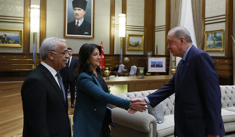Beştepe’de ‘açılım’ zirvesi: Erdoğan, DEM Parti heyetini kabul etti