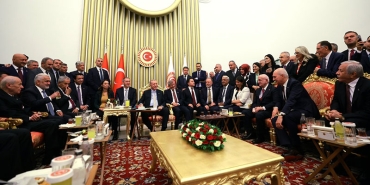 erdogan-meclis-foto