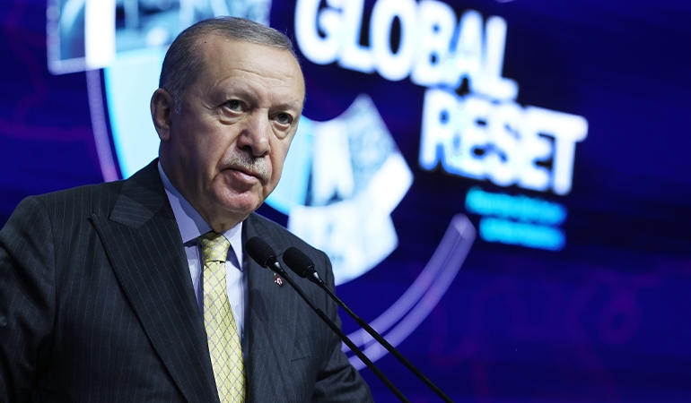 Erdoğan: Aile müessesesi ciddi saldırı altında